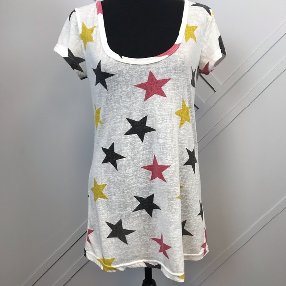 Lovely Jacky Shake Shake Top - Picture 2 of 6